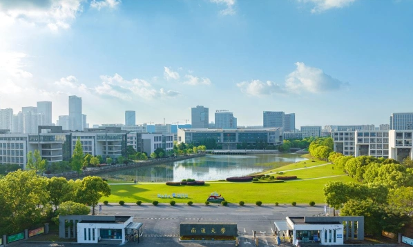 校区分布